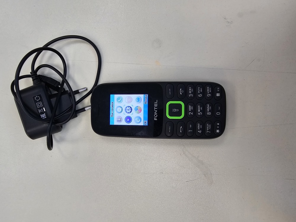 Смартфон Fontel FP100