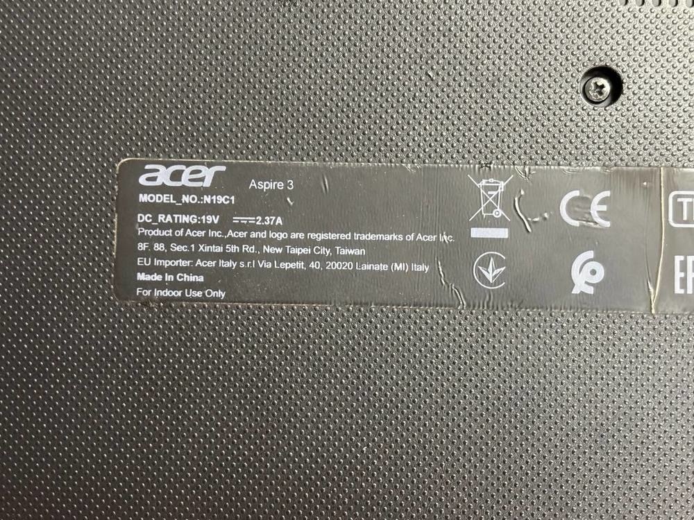 Ноутбук Acer A315-42-R552; Ryzen 3 3200U, Radeon Vega 3, 8 Гб, 256 Гб, Нет