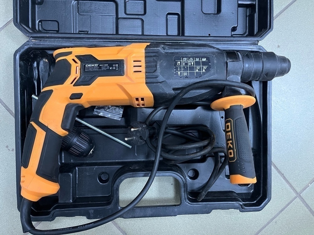 Перфоратор Deko DKH1200W