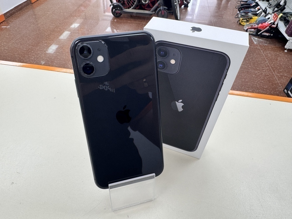 Смартфон Apple iPhone 11 64Gb