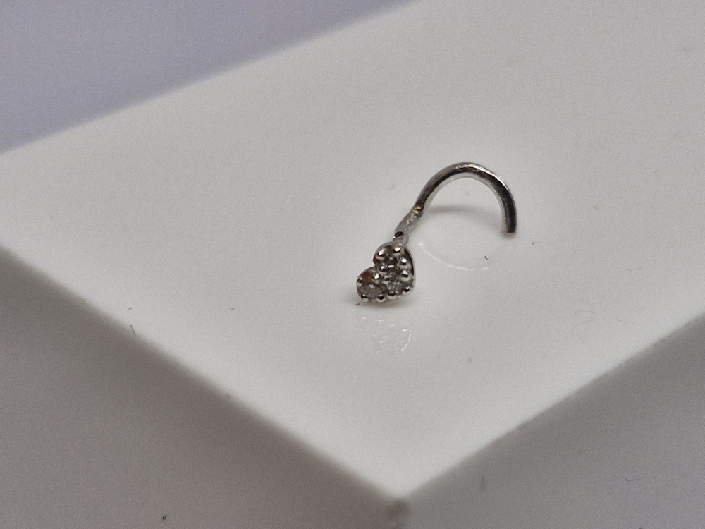 ПИРСИНГ В НОС с камнями (Au 585)