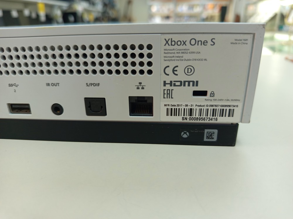 Игровая приставка Xbox One S 500Gb