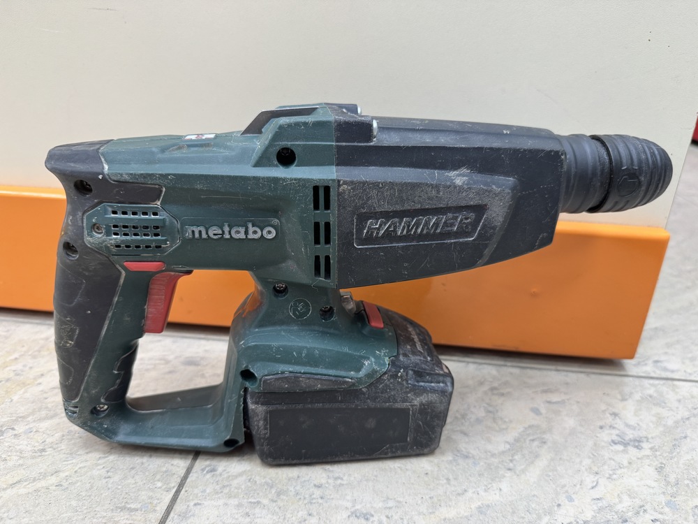 Перфоратор Metabo KHA 18 LTX