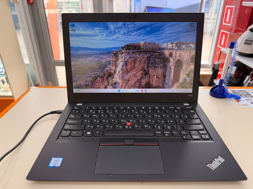 Ноутбук Lenovo 81ax; Core i5-8250U, Intel UHD Graphics 620, 8 Гб, 240 Гб, Нет