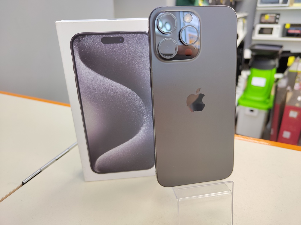 Смартфон Apple iPhone 15 Pro Max 256Gb