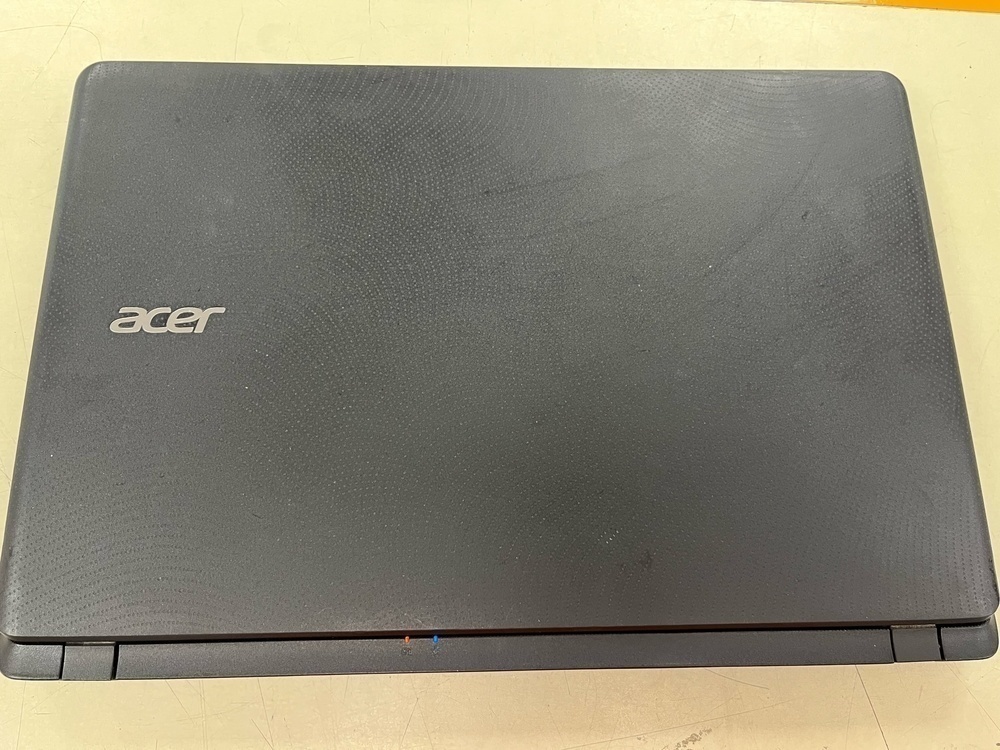 Ноутбук Acer; A4-7210, Radeon R3 series, 4 Гб, 120 Гб, Нет