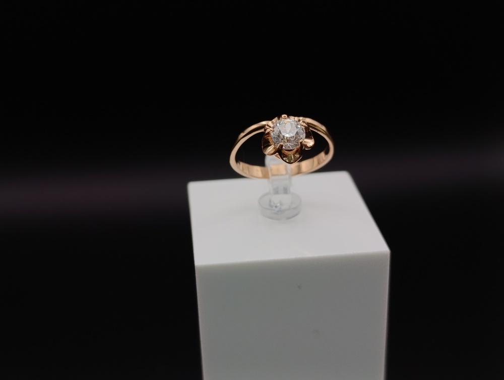 КОЛКМ583 КОЛЬЦО С КАМНЕМ (Au 583)