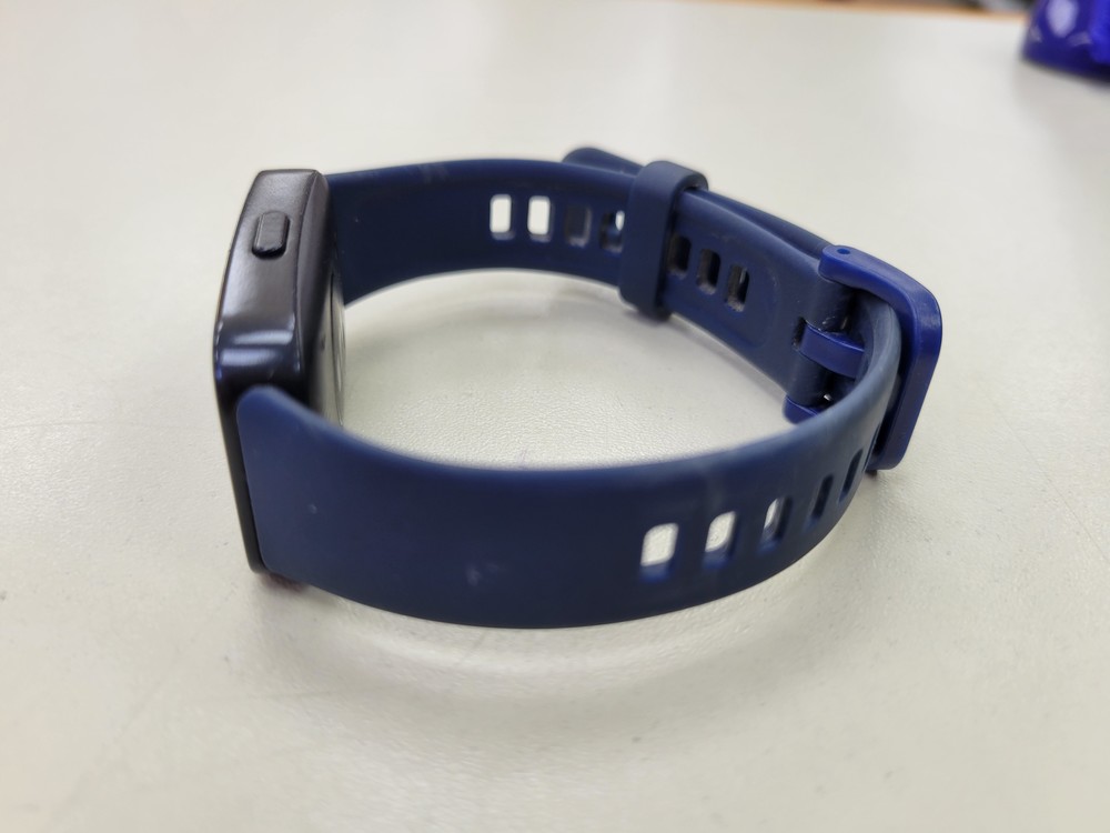 Фитнес-браслет Huawei Band 8