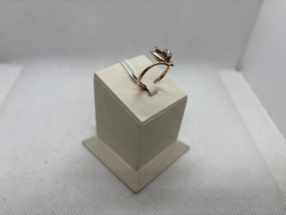 КОЛЬЦО С КАМНЯМИ (Au 585)