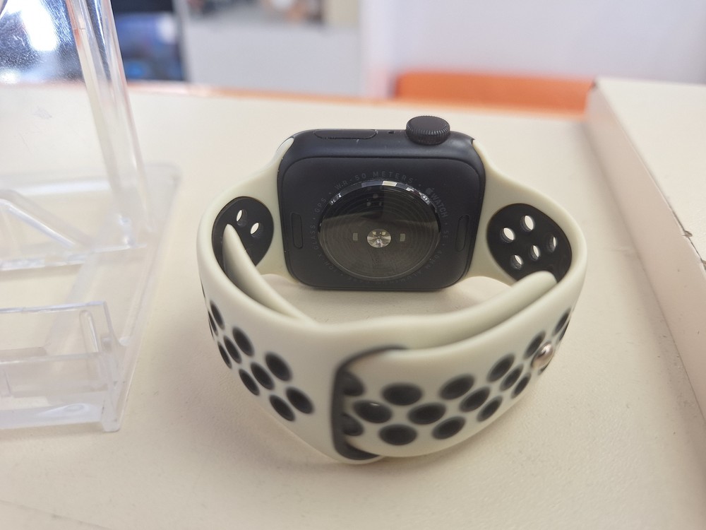 Смарт-часы Apple Watch SE 2022 40mm