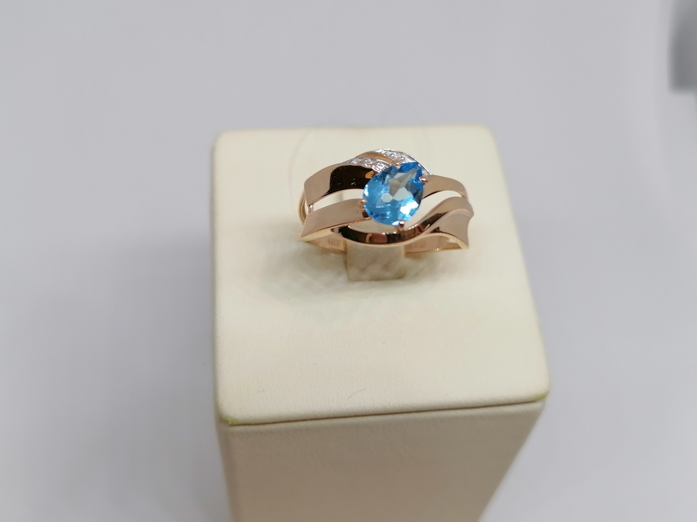 КОЛЬЦО ТОПАЗ с камнями (Au 585)