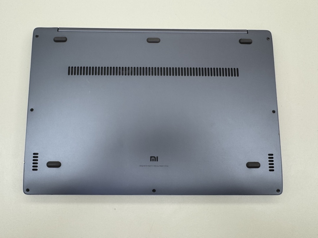 Ноутбук Xiaomi; Core i7-8550U, GeForce MX150 (25 W), 8 Гб, 256 Гб, Нет