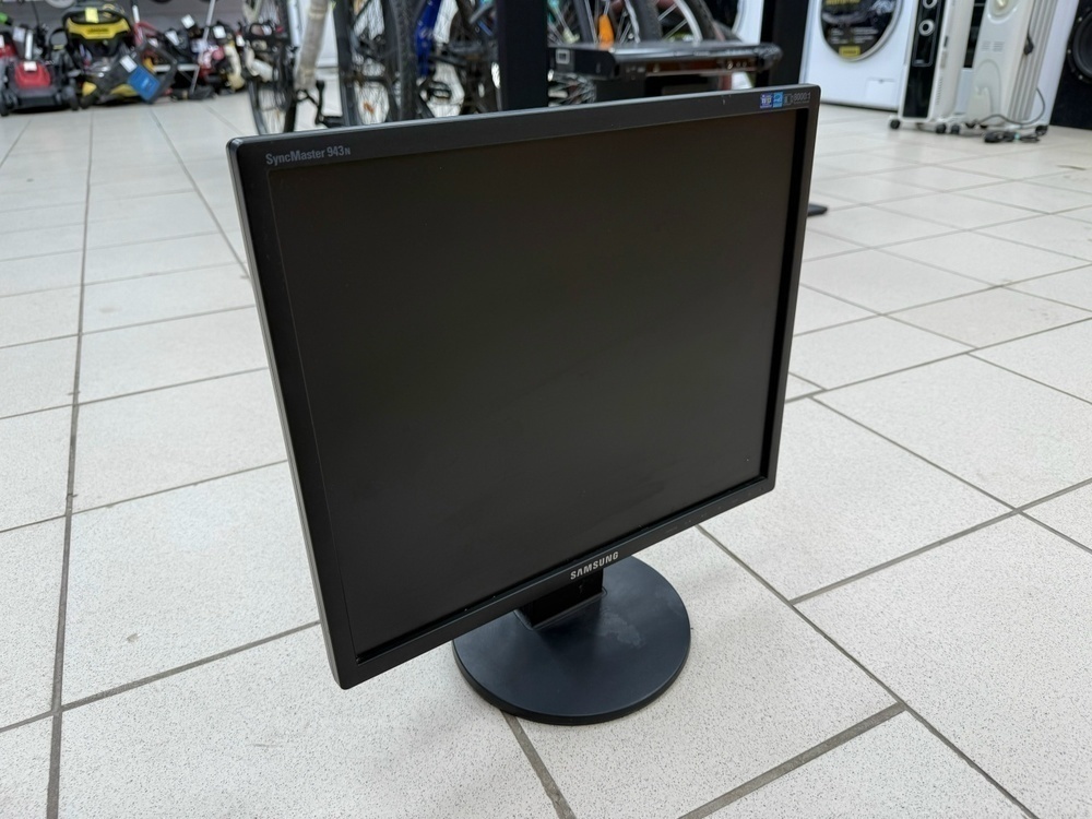 Монитор Samsung 943N