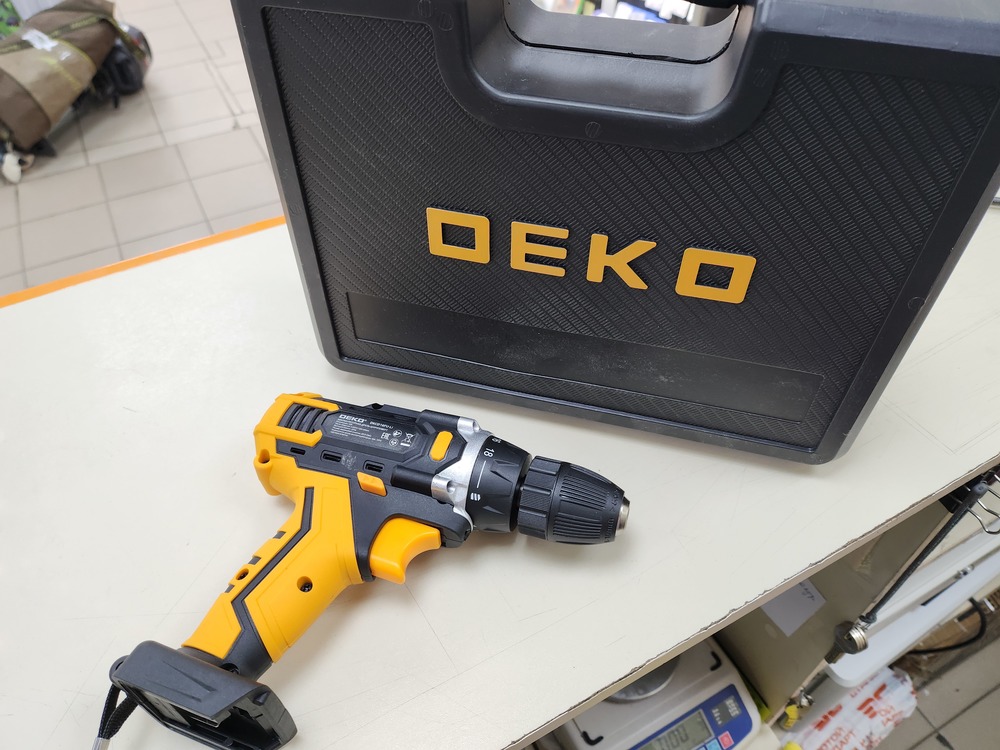 Шуруповерт Deko DKCD16FU-LI;