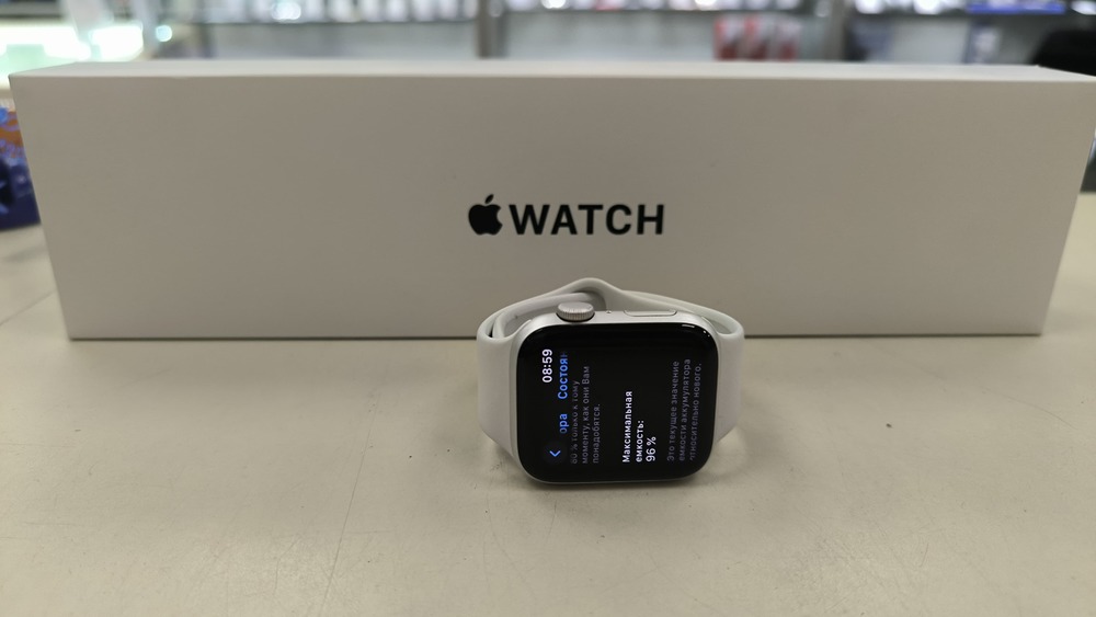 Смарт-часы Apple Watch SE 2022 44mm