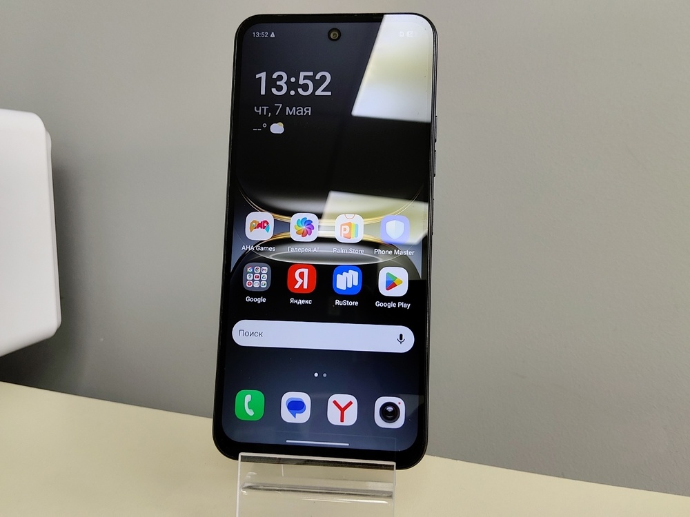 Смартфон Tecno Spark Go 2 3/64Gb
