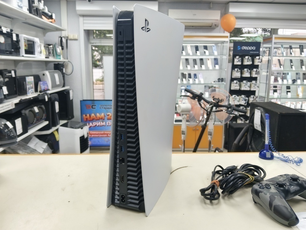 Игровая приставка PlayStation 5 825Gb (С дисководом)