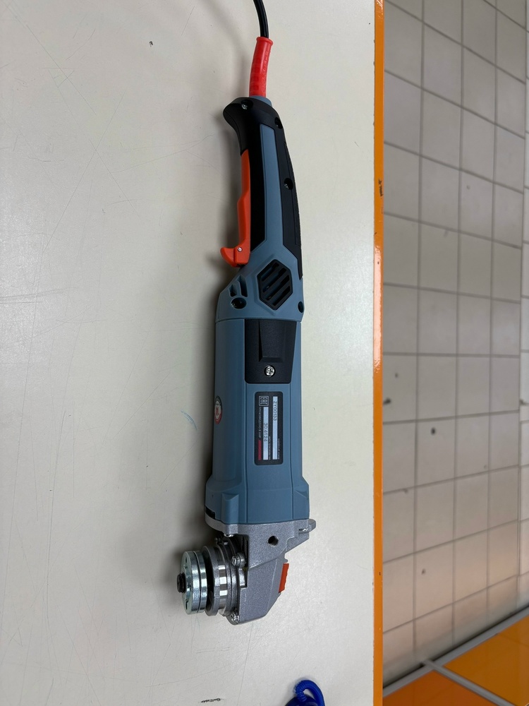 Угловая шлифмашина Электроприбор УШМ-125/1000Е