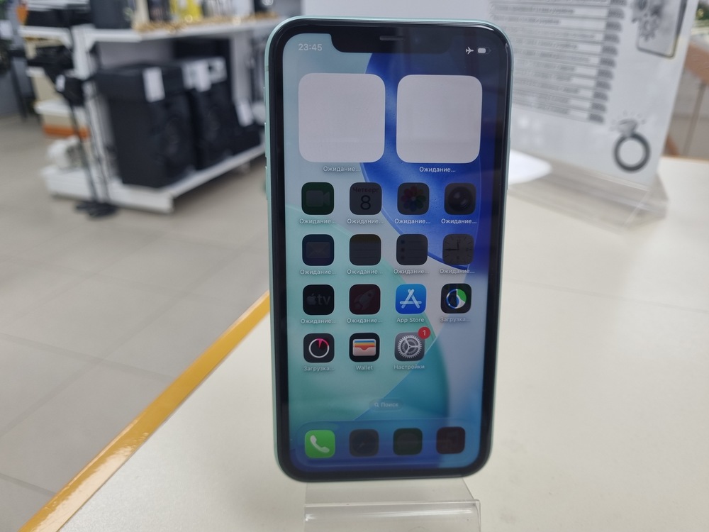 Смартфон Apple iPhone 11 64Gb