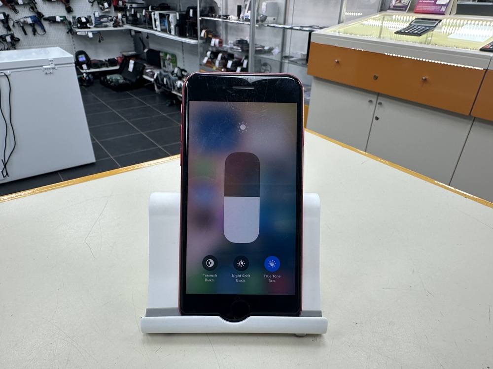 Смартфон Apple iPhone SE 2020 64Gb