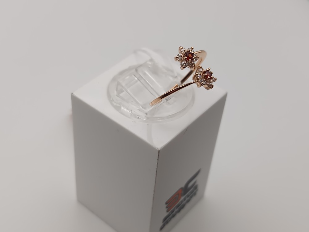 КОЛЬЦО С КАМНЯМИ (Au 585)