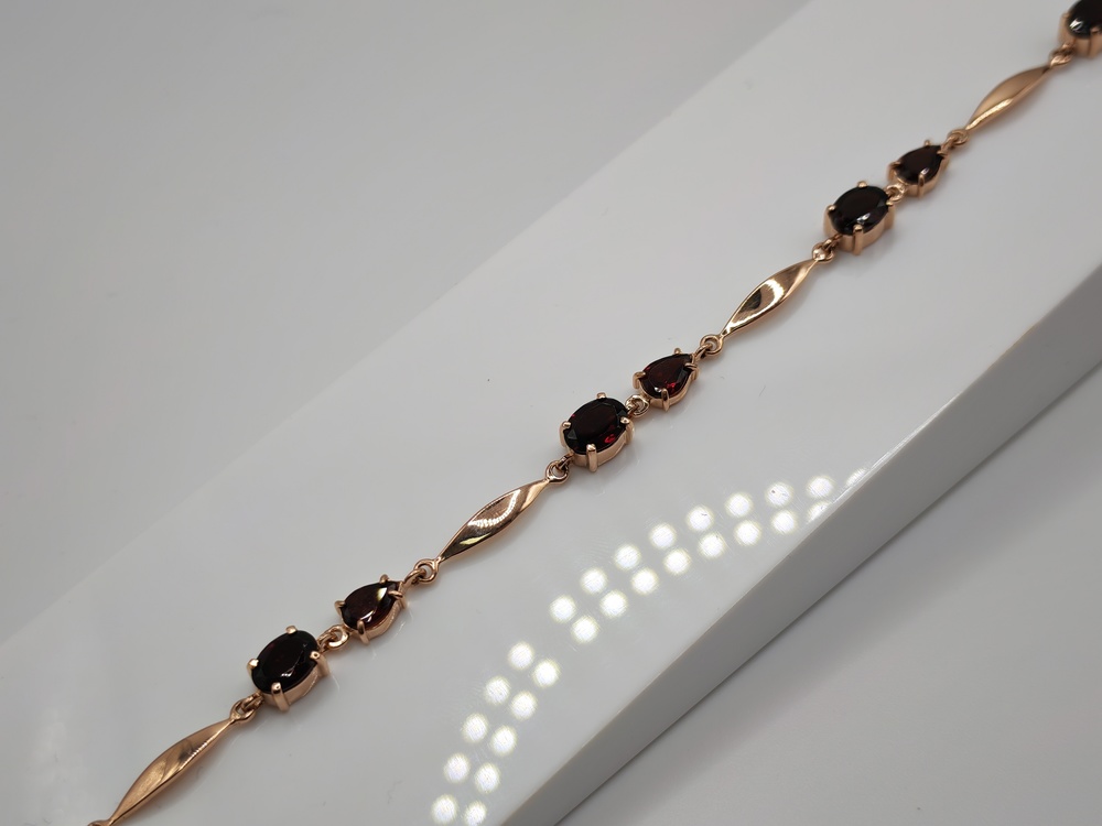 Б585 БРАСЛЕТ С КАМНЯМИ (Au 585)