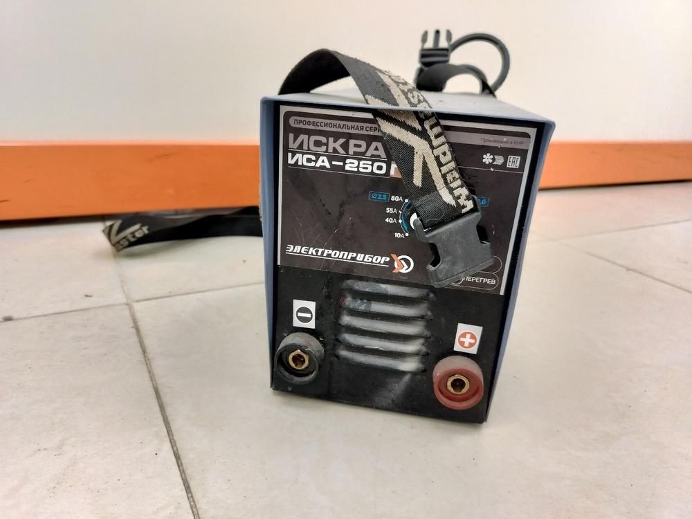 Сварочный аппарат Искра ИСА-250ПН