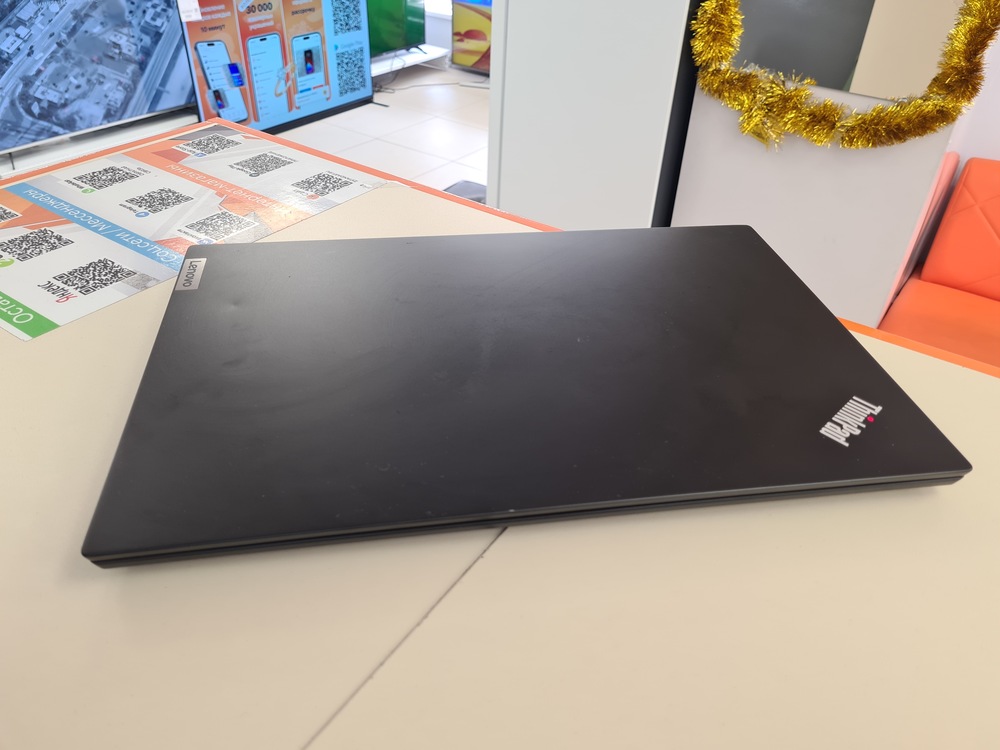 Ноутбук Lenovo THINKPAD E440; Core i5-4200M, GeForce GT 740M, 8 Гб, Нет, 1 Tb