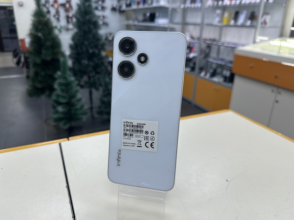 Смартфон Infinix HOT 30 Play 8/128