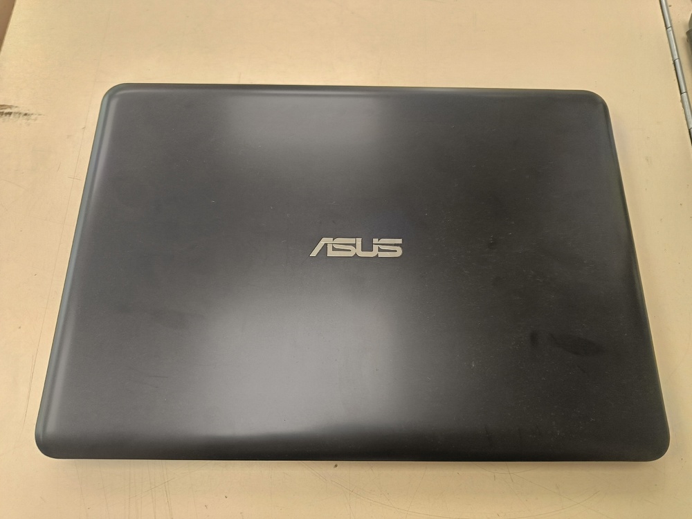 Ноутбук ASUS; Celeron N3050, HD Graphics, 2 Гб, Нет, 500 Гб