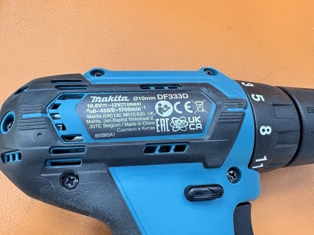 Шуруповерт Makita DF333D