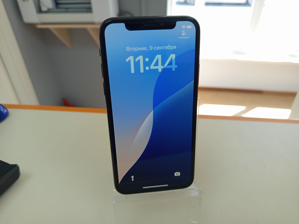 Смартфон Apple iPhone Xs 64Gb