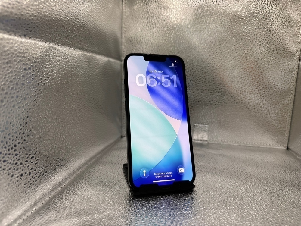Смартфон Apple iPhone 13 128Gb