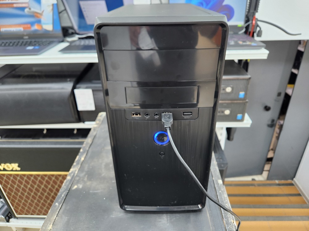 Системный блок Noname; Ryzen 5 3400G, Radeon RX Vega 11, 8 Гб, 480 Гб, 500 Гб