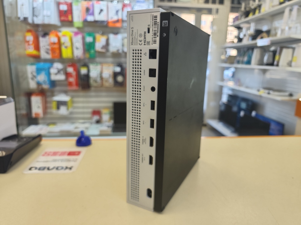 Игровая приставка Xbox One S 1TB