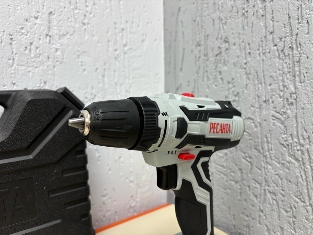 Шуруповерт Ресанта ДА-18-2ЛК