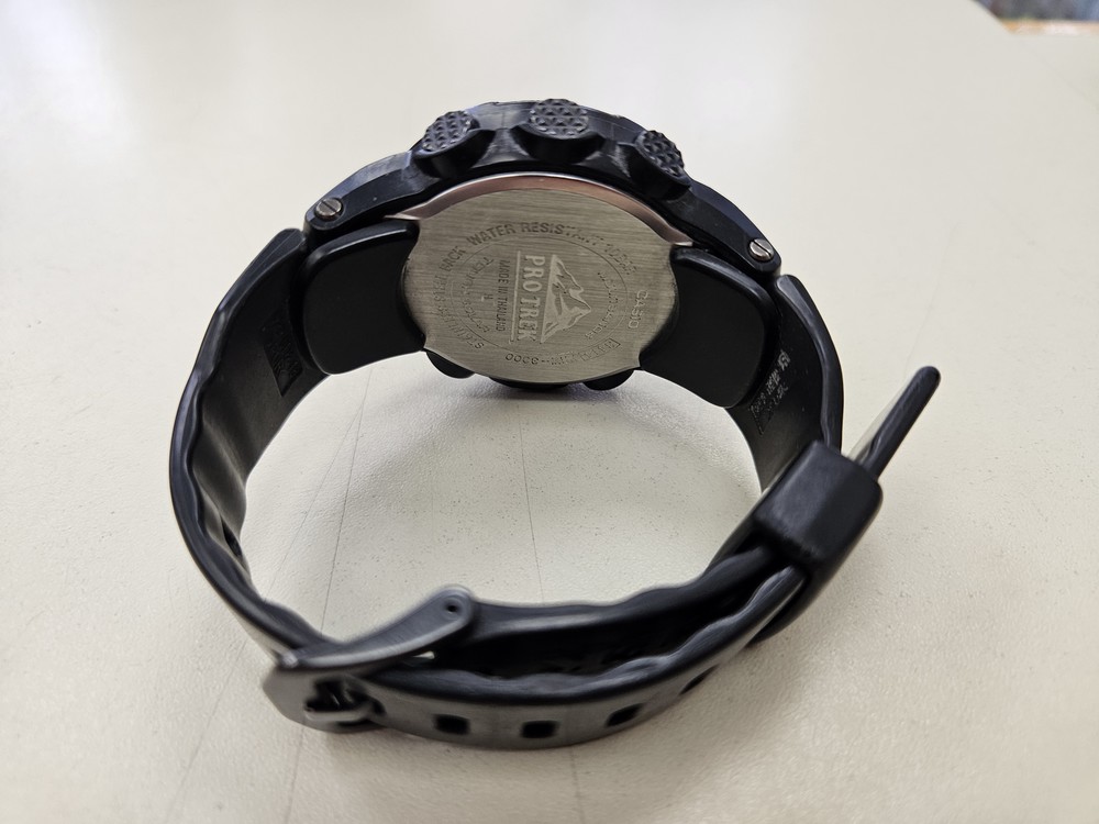 Часы наручные Casio PRO TREK PRW-3000