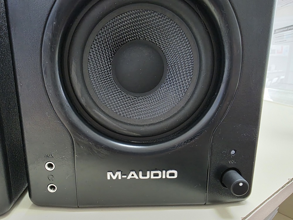 Студийный монитор M-Audio BX4
