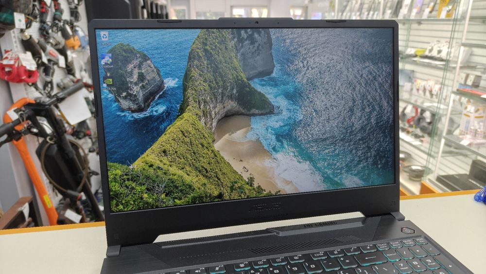 Ноутбук ASUS; Ryzen 7 4800H, GeForce RTX 3050, 16 Гб, 500 Гб, Нет