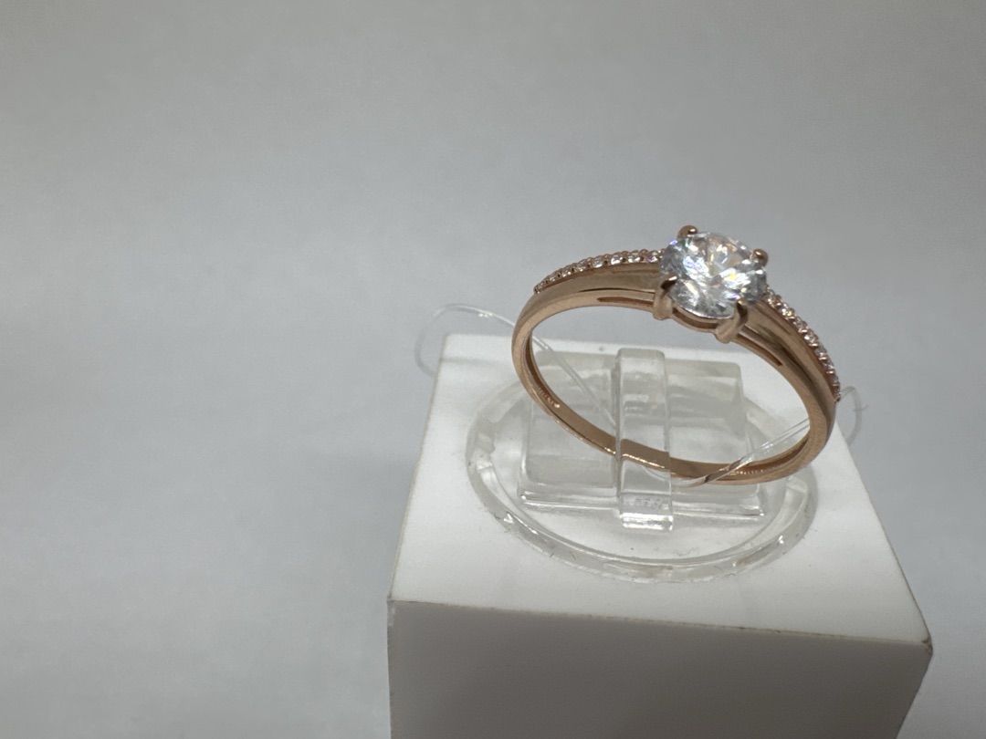 КОЛЬЦО С КАМНЯМИ (Au 585)