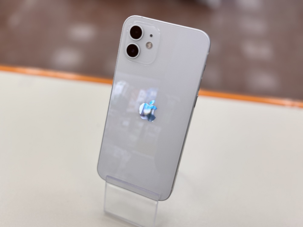 Смартфон Apple iPhone 12 64Gb