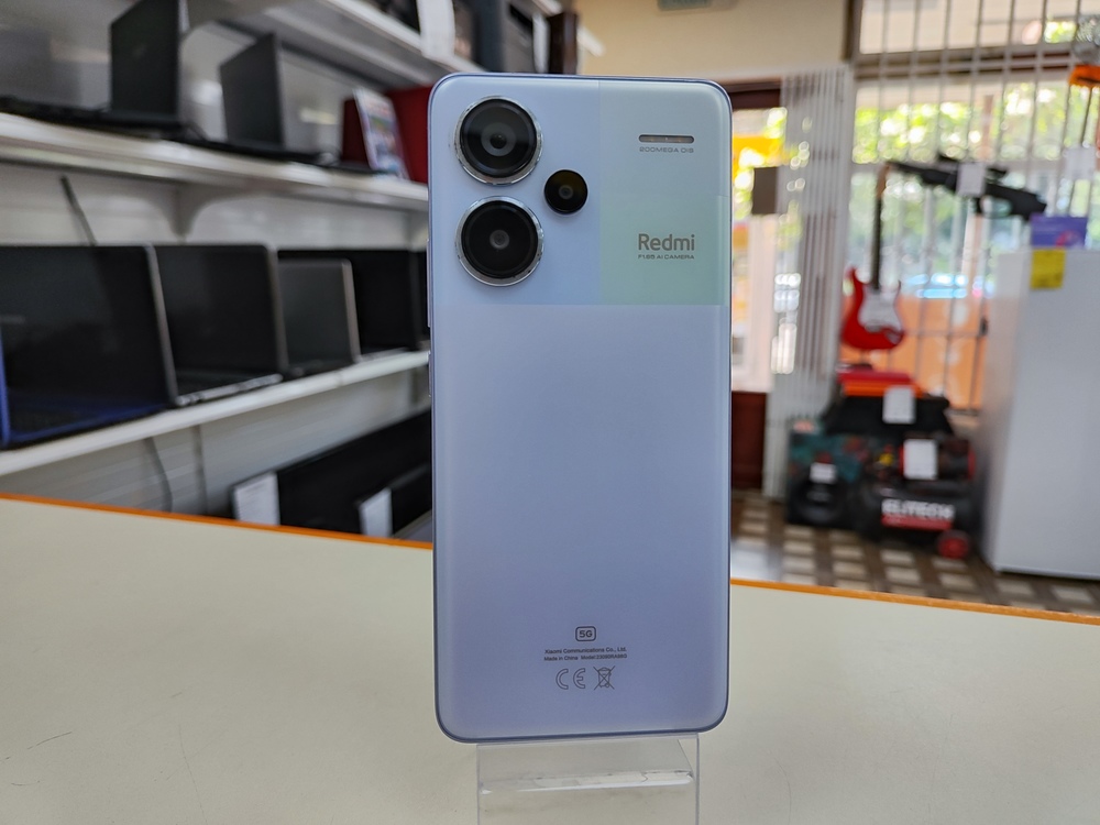 Смартфон Xiaomi Redmi Note 13 Pro+ 8/256