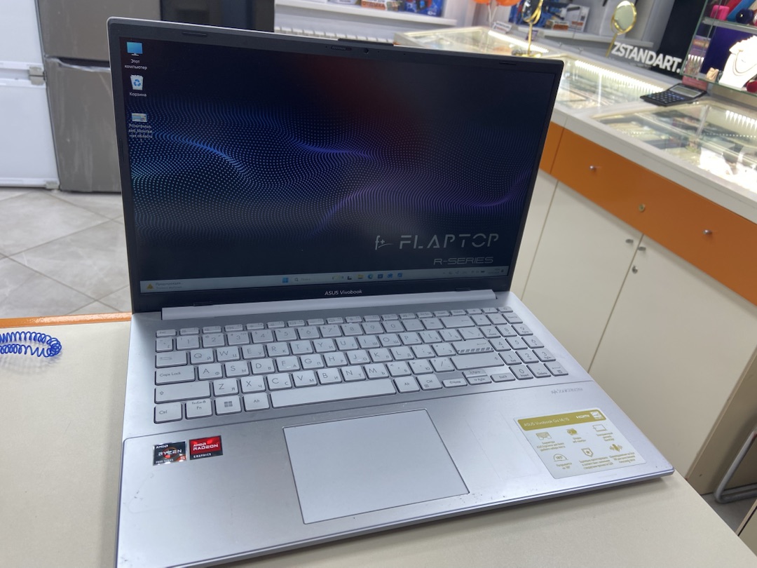 Ноутбук ASUS; Ryzen 5 7520U, Radeon Graphics, 8 Гб, 512 GB, Нет