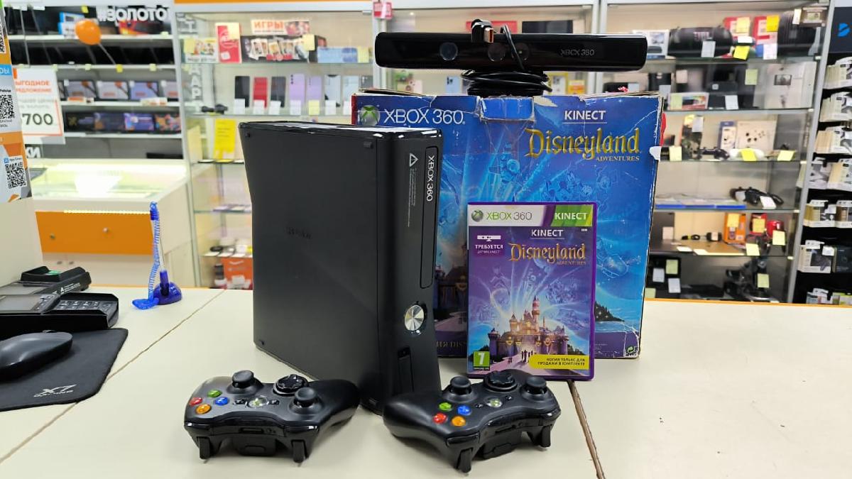 Игровая приставка Xbox 360;