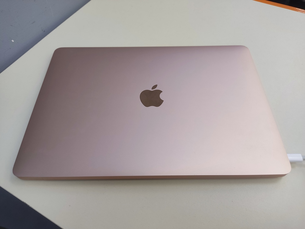 Ноутбук Apple Macbook Air 13 2020