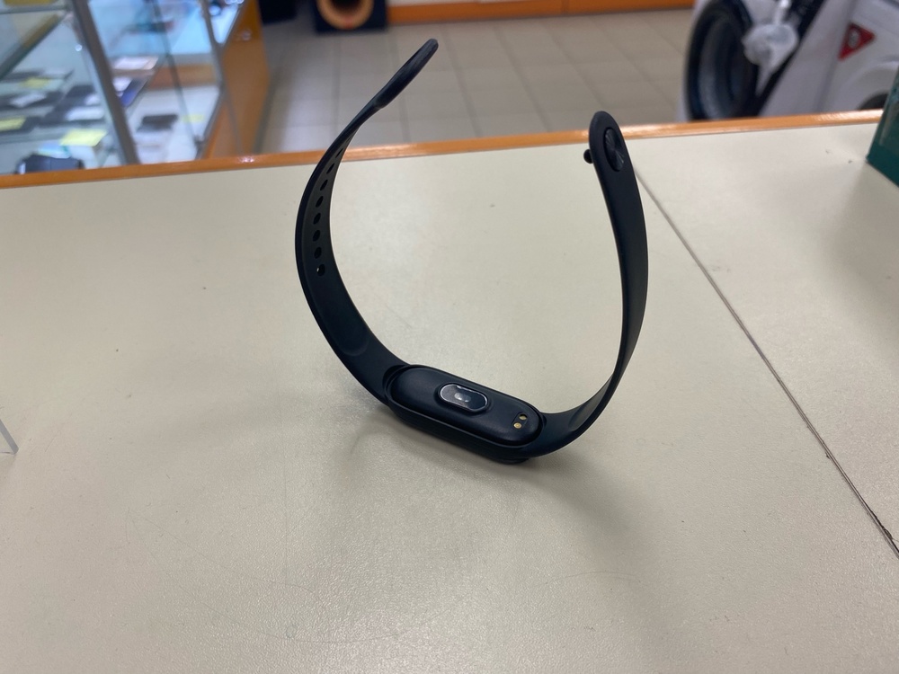 Фитнес-браслет Xiaomi Mi Band 7