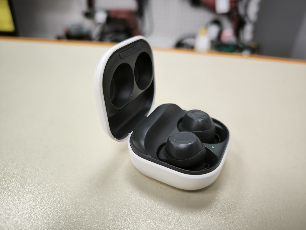 Наушники беспроводные Samsung Galaxy Buds Fe