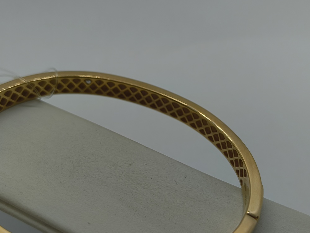 БРАСЛЕТ ЖЕСТКИЙ с камнями (Au 585)