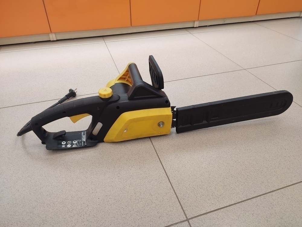 Электропила Huter ELS-2005