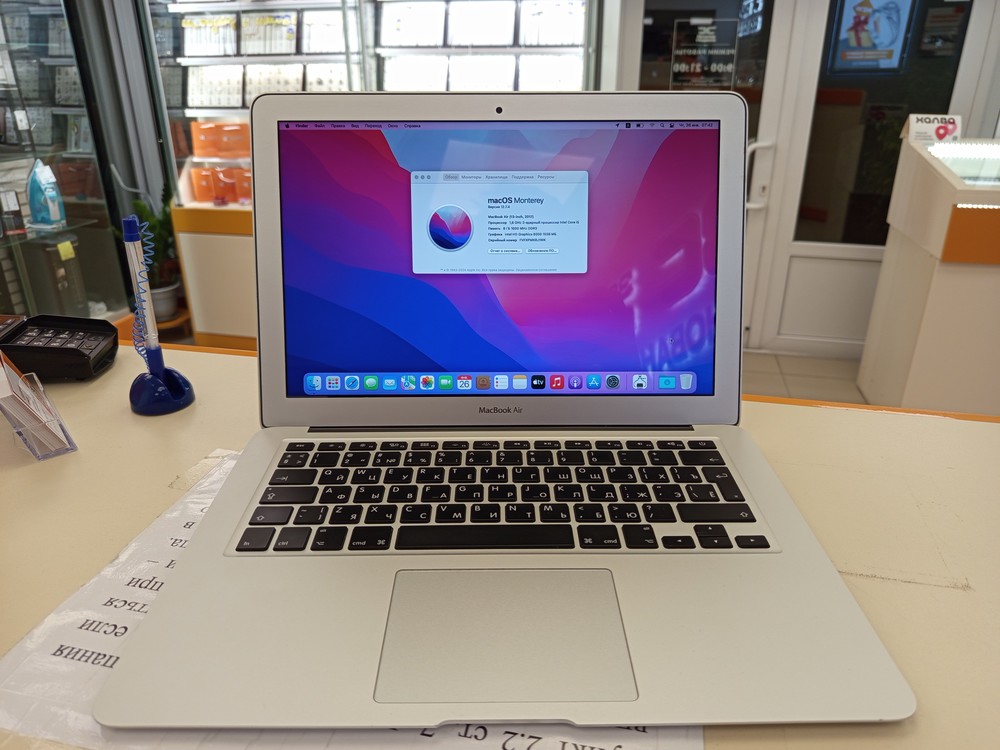 Ноутбук Apple MacBookAir i5-13 дюймов(2017) A1466